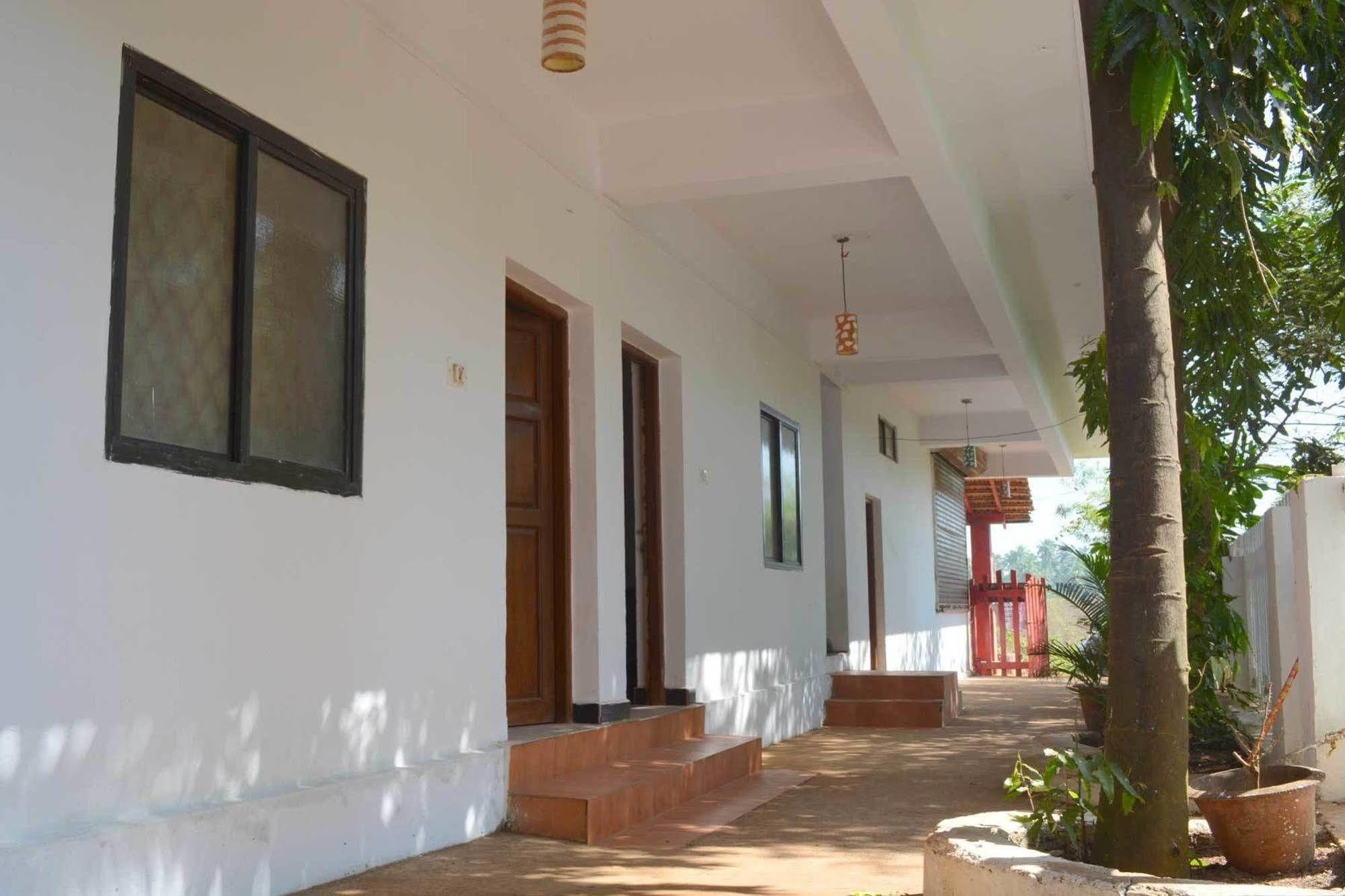 אנג'ונה Seaprincess Guesthouse מראה חיצוני תמונה